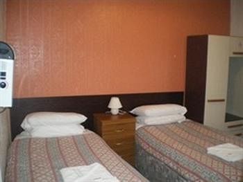 Highbank Hotel - Blackpool — Photos 1